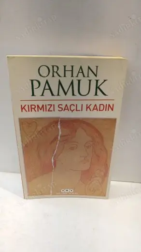 Kırmızı Saçlı Kadın (1. Baskı, Ayraçlı)