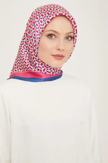 Armine Klasik Desenli Sura İpek Eşarp 24Ya9152 43 03