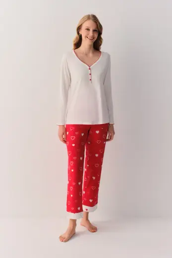 Kırmızı Desenli Love Pijama Takımı
