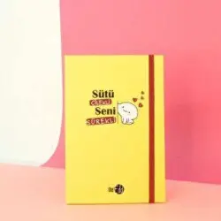 The Edd Lastikli Defter 14x20 Sütü Çilekli Seni Sürekli