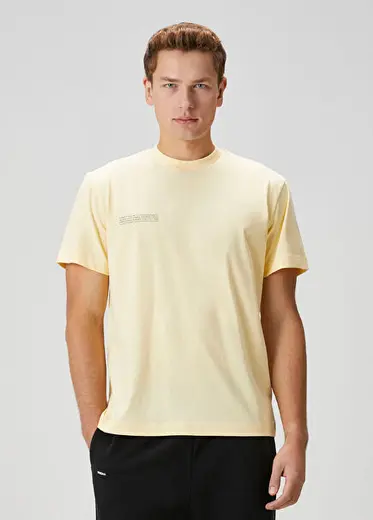 Sarı Logo Baskılı T-shirt