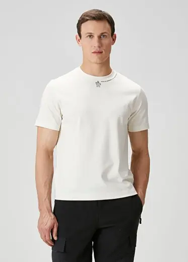 Beyaz T-shirt