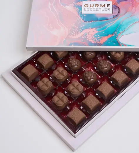 Kare, Dörtlü ve Palmiyeli Gurme Lezzetler Kutusu 320g