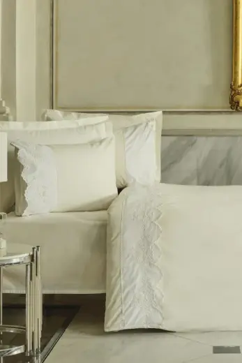 Karaca Home Lula Brodeli %100 Pamuk Çift Kişilik Nevresim Takımı Beyaz