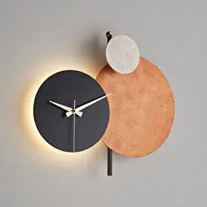 Muyika Led Işıklı Modern Metal Duvar Saati – Sessiz Mekanizma, Dekoratif El Boyama Tasarım (48x44 Cm)