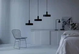 Fama Üçlü Sarkıt, Siyah 1