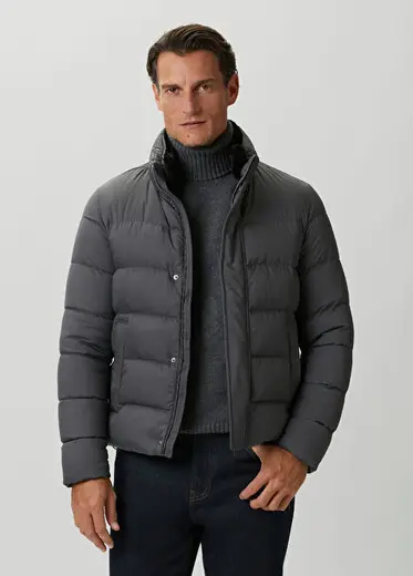 Siyah Kapitoneli Puffer Mont