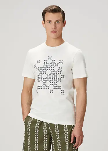 Krem Grafik Baskılı Basic T-shirt