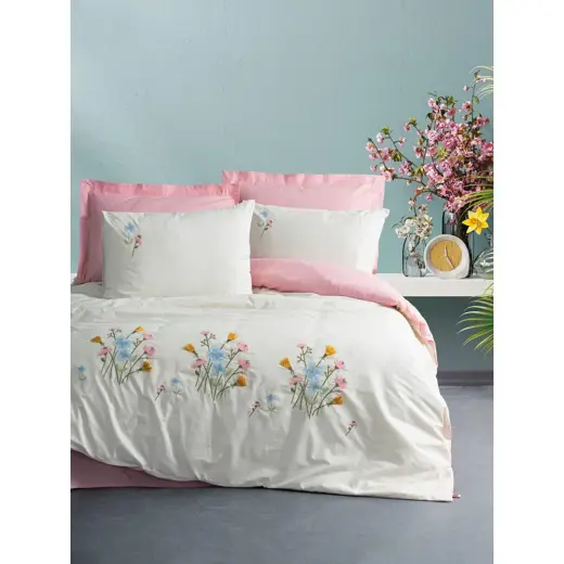 Cotton Box Nakışlı Ranforce Çift Kişilik Nevresim Takımı Delbin Pembe