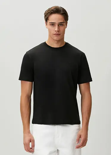 Siyah Logo Nakışlı T-shirt