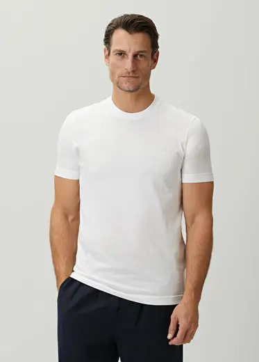 Beyaz Logolu T-shirt