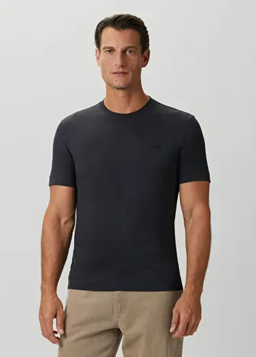 Siyah T-shirt
