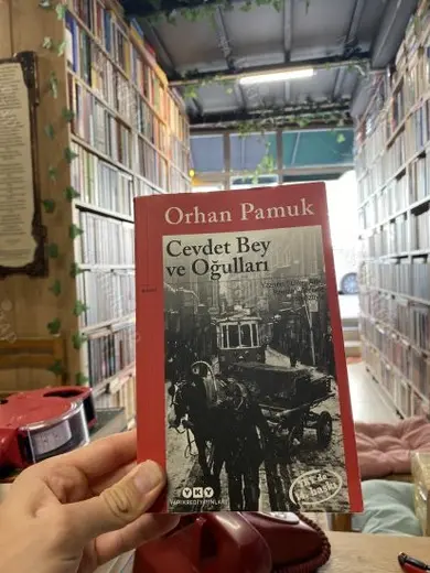 CEVDET BEY VE OĞULLARI (açıklamayı okuyunuz)