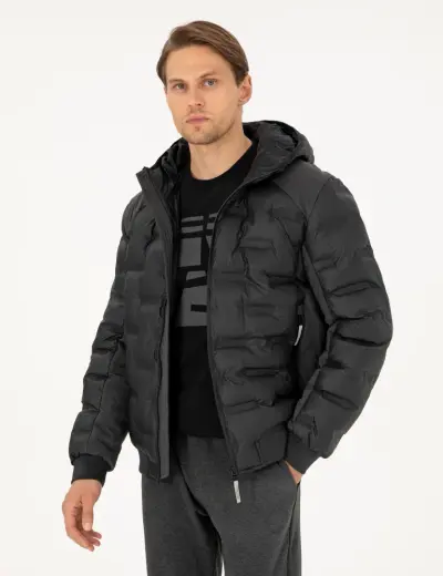 Siyah Regular Fit Mont