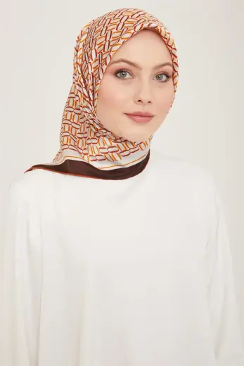 Armine Klasik Desenli Sura İpek Eşarp 24YA9149 50 53