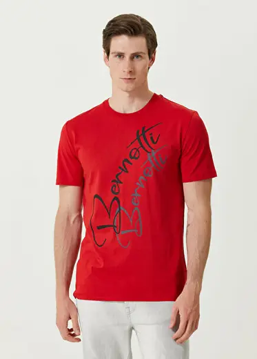 Kırmızı Sıfır Yaka Çapraz Logo Baskılı T-shirt