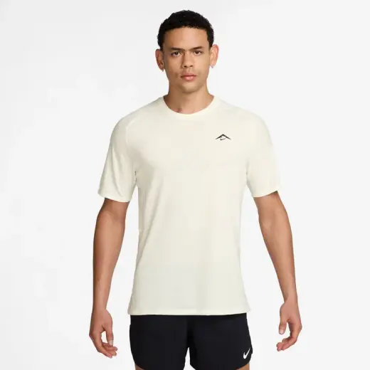 Nike Solar Chase Erkek Krem Antrenman T-Shirt
