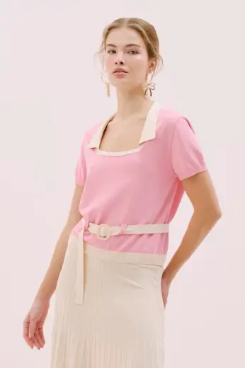 Kare Yaka Beli Kemerli Triko Bluz Pembe- Ekru