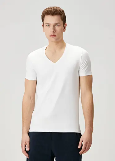 2li Beyaz V Yaka Basic T-shirt