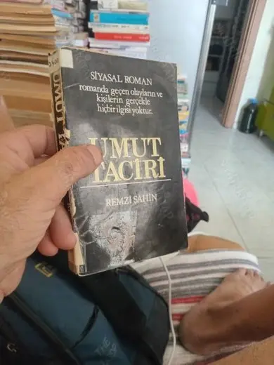 UMUT TACİRİ