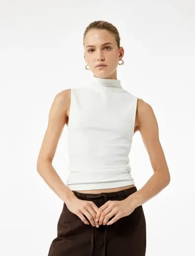 Pamuklu Slim Fit Kolsuz Dik Yaka Body