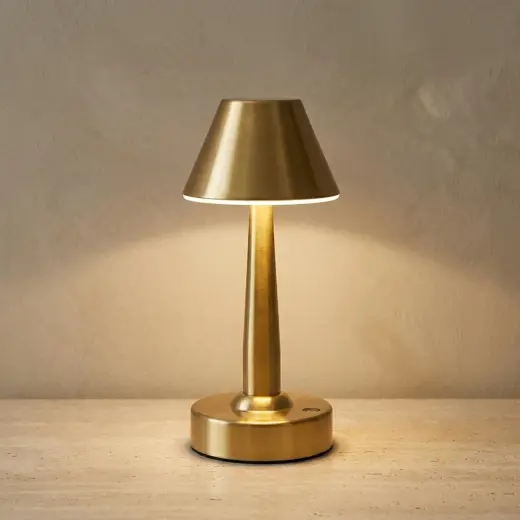Metal Şapkalı Eskitme Masa Lambası