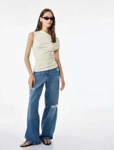 Slim Fit Asimetrik Yaka Kolsuz Drapeli Bluz