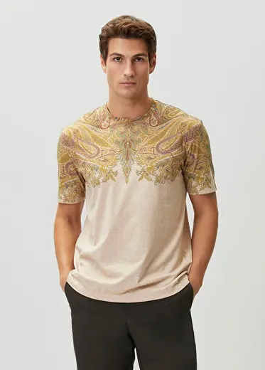 Ekru Yakası Etnik Desenli T-shirt