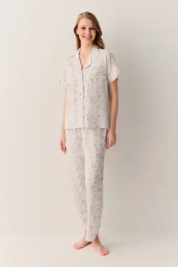 Ekru Desenli Butterfly Pamuklu Gömlek Yaka Pijama Takımı