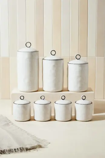 Nestore 7'li Bone Porselen Vakumlu Kapaklı Hava Almaz Baharatlık Seti Beyaz Beyaz