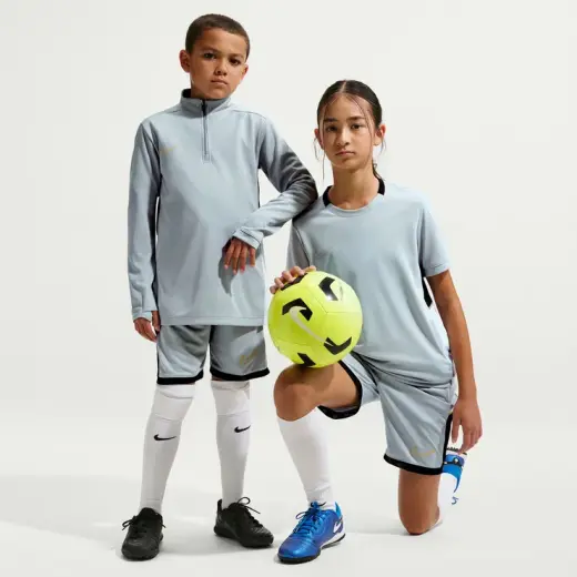 Nike Academy Çocuk Gri Futbol Şortu