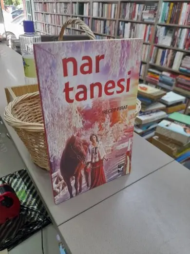 Nar Tanesi - İmzalı, İthaflı