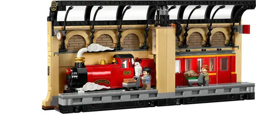 76450 LEGO® Harry Potter™ Kitaplık Dekoru: Hogwarts™ Ekspresi