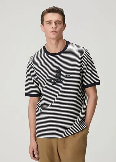 Lacivert Beyaz Relax Fit Logolu Çizgili T-shirt