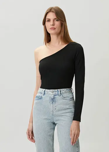Helen Siyah Ribli T-shirt