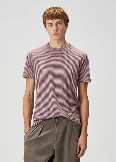Leon Pembe Çizgi Desenli T-shirt