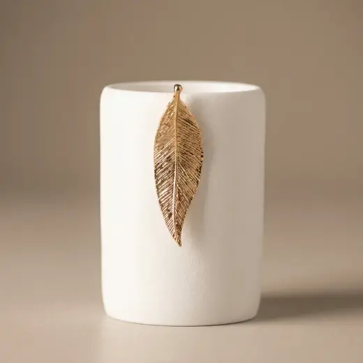 Leaf Diş Fırçalık Beyaz Altın