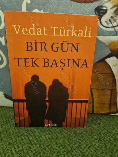 Bir Gün Tek Başına