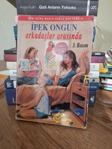 Arkadaşlar Arasında