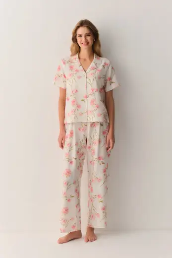 Ekru Desenli Ellen Pamuklu Gömlek Yaka Pijama Takımı