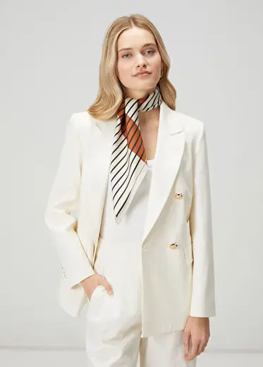 Kırık Beyaz Kruvaze Keten Blazer