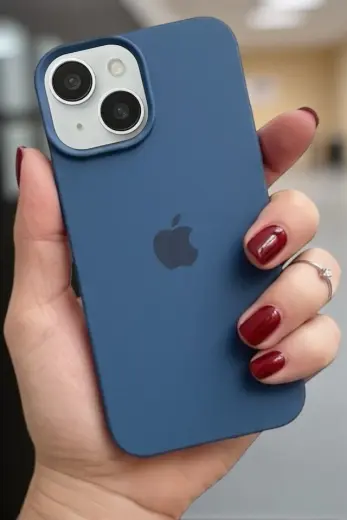 Iphone 15 Uyumlu Kılıf Logolu Lansman Soft Yumuşak Içi Kadife Silikon Kapak Lacivert