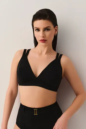 Siyah Üçgen Bikini Üst