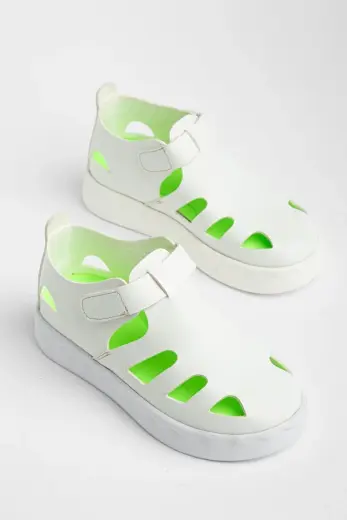 Çocuk Unisex Beyaz Hafif Tabanlı Rahat Cırtlı Sandalet