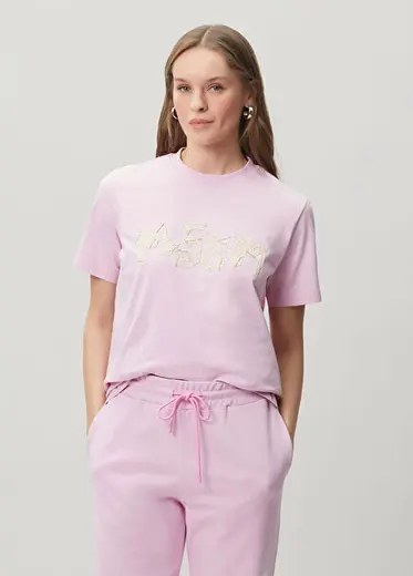 Pembe İşlemeli Logolu T-shirt