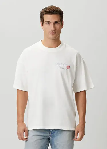 Love And Kisses Beyaz Slogan Baskılı T-shirt